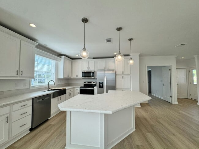 Building Photo - 3070 SW 108th Pl