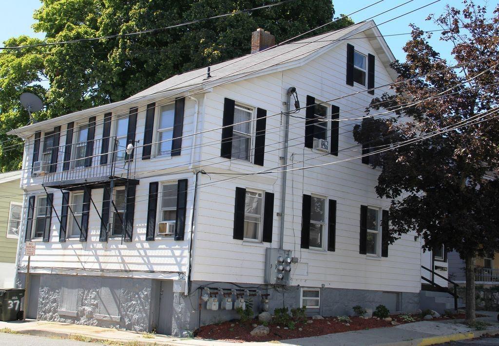 Foto principal - 37 Drew Ave
