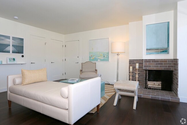 Building Photo - The Cove at Tiburon