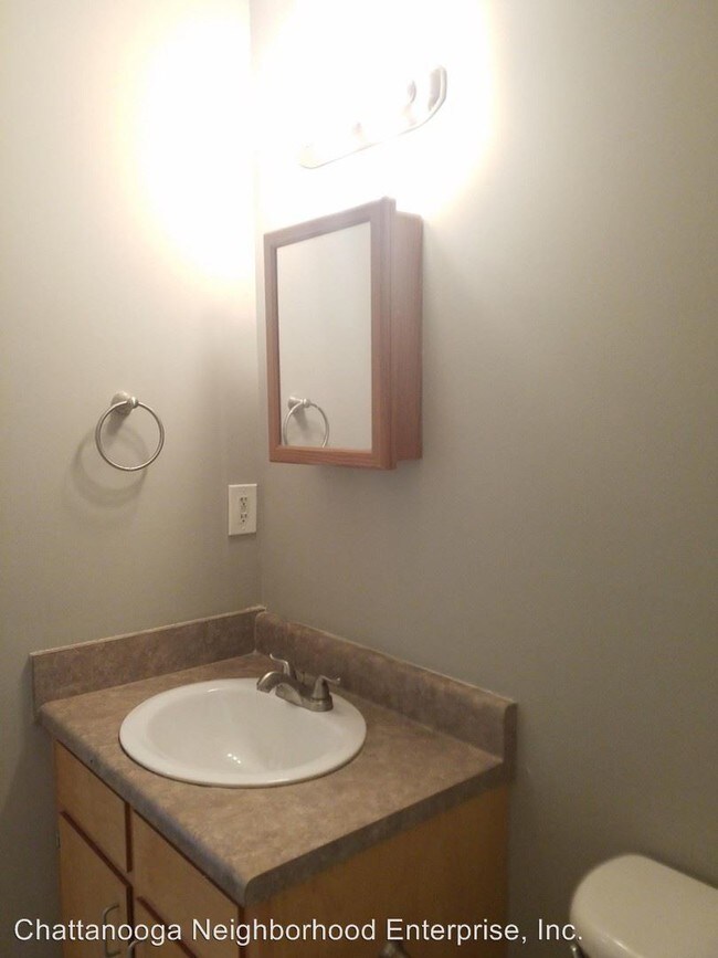 Foto del edificio - 3 br, 1.5 bath Apartment - 310 E 37th St