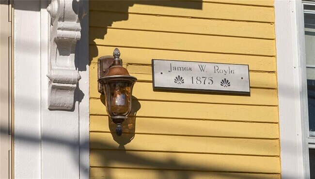 Foto del edificio - 137 1st Ave