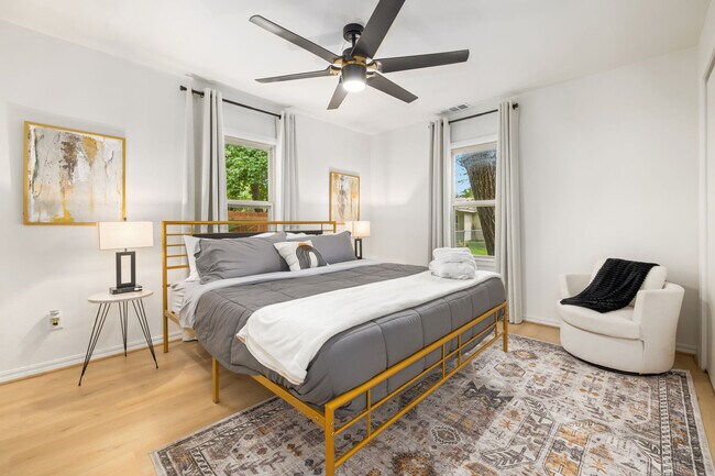 Foto del edificio - 1318 S W Ave