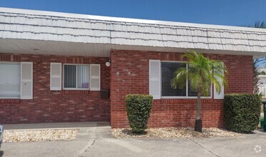 Building Photo - 3717 Cardinal Blvd