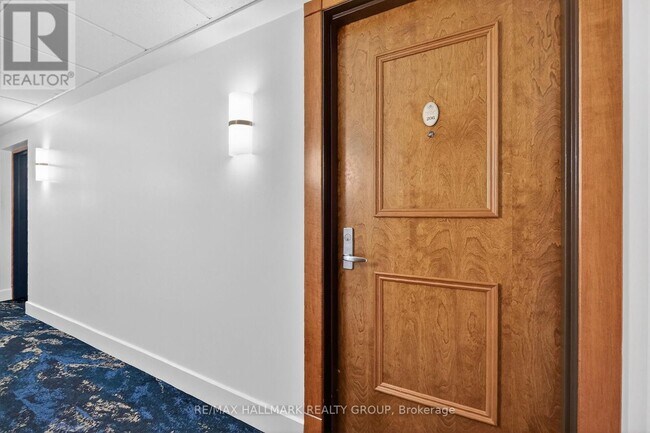 Photo du bâtiment - 242 Rideau St