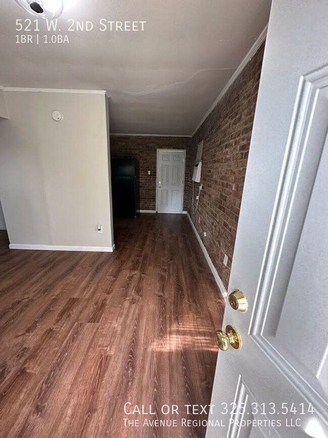 Building Photo - 1 Bed 1 Bath Cozy Unit