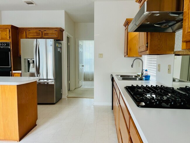 Building Photo - 16911 Ascot Meadow Dr