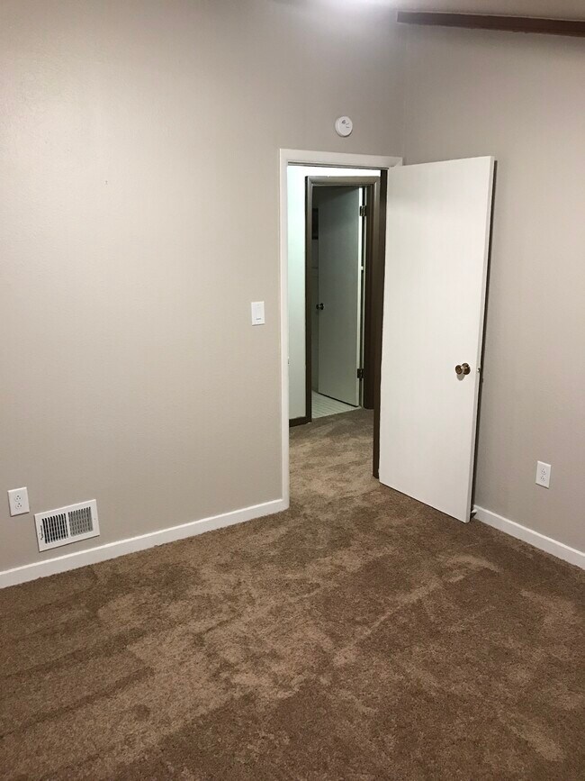 Bedroom 1 - 119 Center St