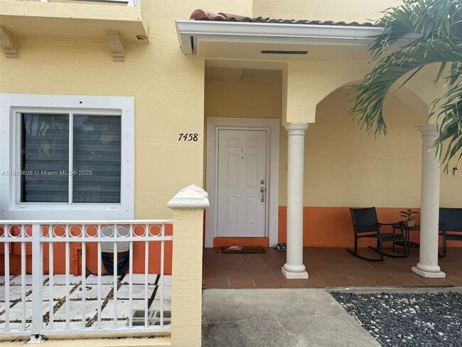 Foto del edificio - 7458 NW 179th Terrace