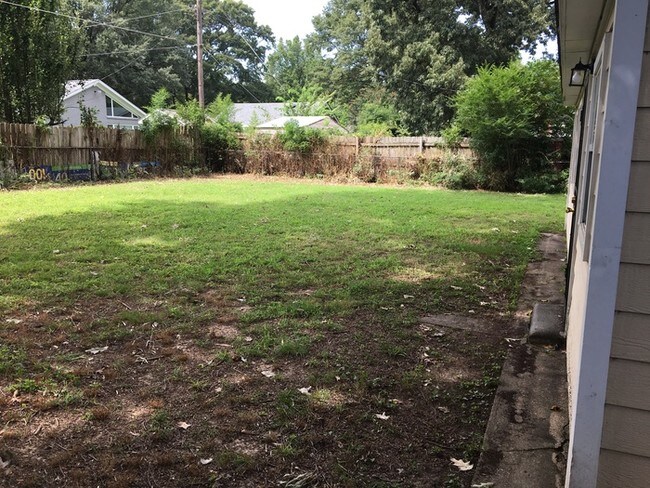 Building Photo - 3 Bed 2 Bath Home for Rent