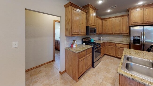 Building Photo - 1411 Scenic Ridge