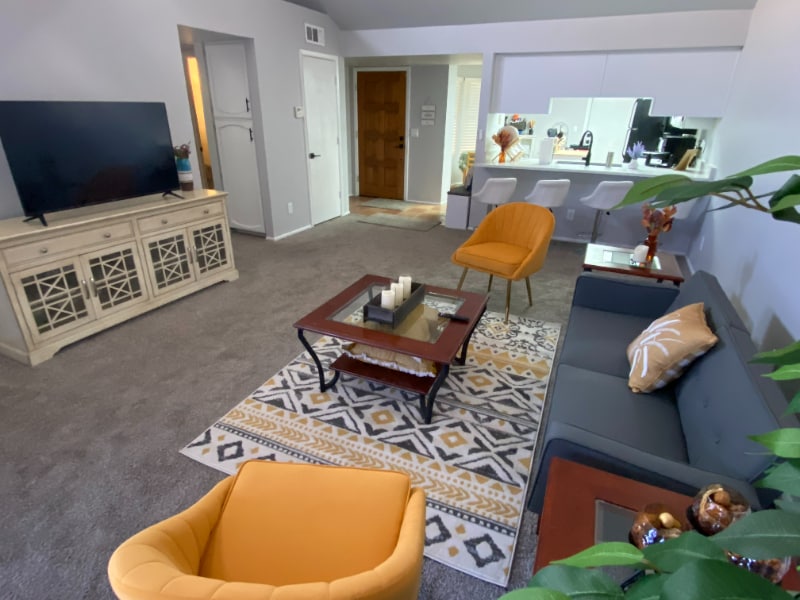Foto principal - 9047 E Winchcomb Dr