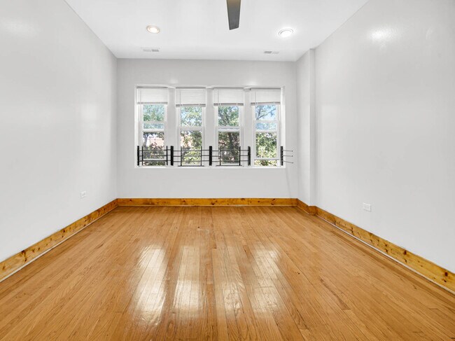 Building Photo - 7757 S Throop St