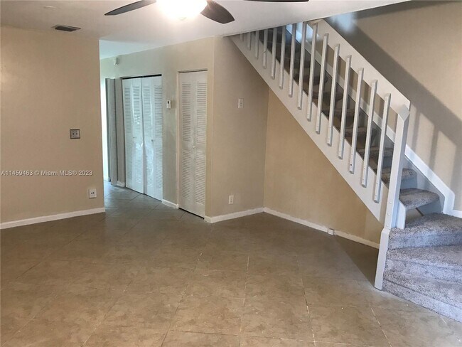 Building Photo - 9744 Shadow Wood Blvd