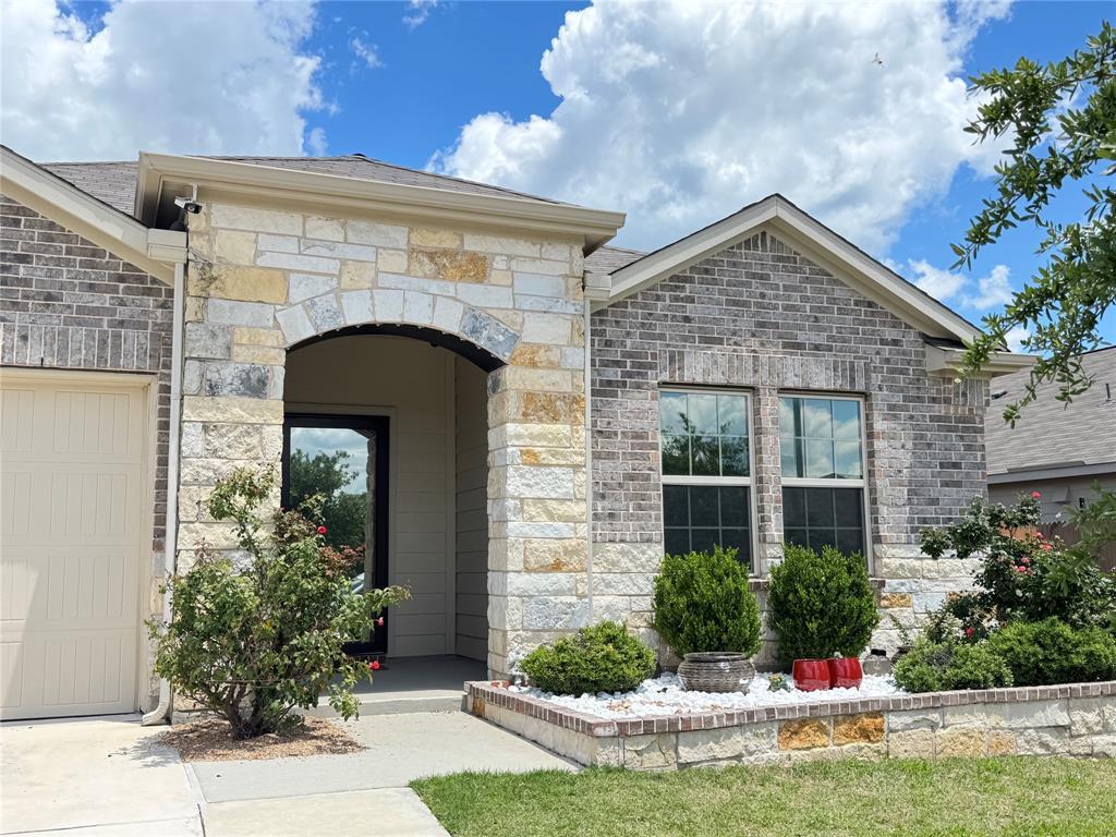Foto principal - 105 Pearland St