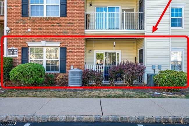 Building Photo - 913 Del Negro Ct