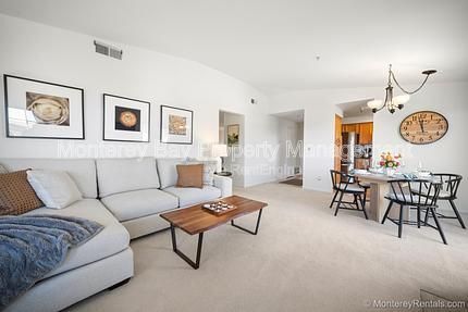 Foto del edificio - 612 Pheasant Ridge Rd