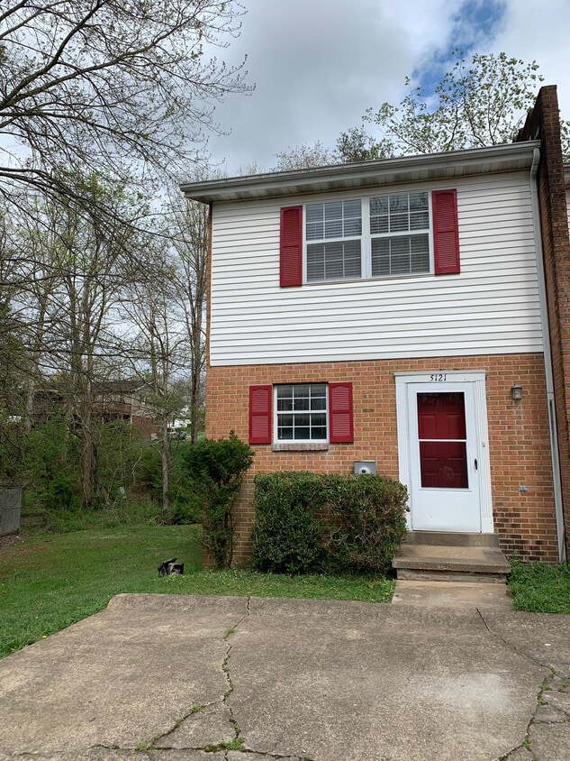 Primary Photo - 5121 Villa Pike