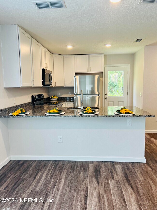 Foto del edificio - 575 S Woodlawn St