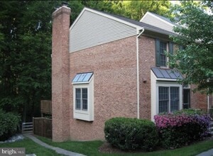 Building Photo - 21 Englishman Ct