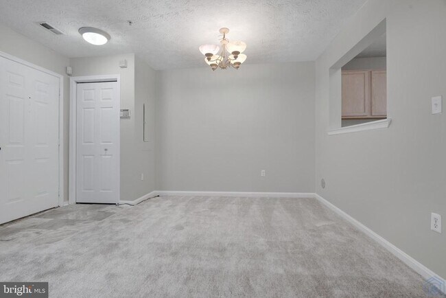 Building Photo - 50 Amberstone Ct
