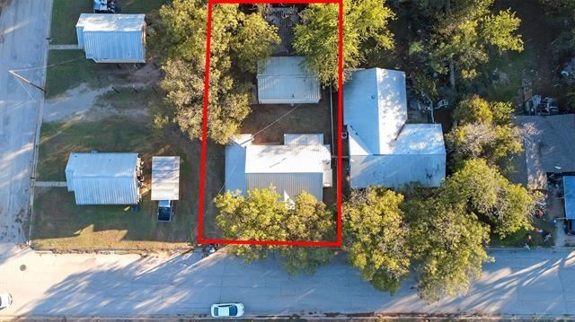 Building Photo - 611 W College St