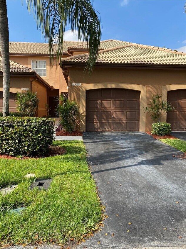 Foto principal - 1371 Veracruz Ln
