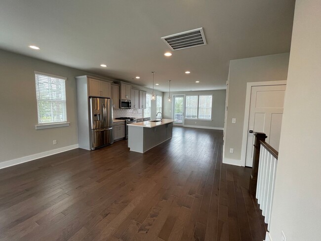 Foto del edificio - 3 Bed, 3.5 Bath Townhouse in Ballantyne