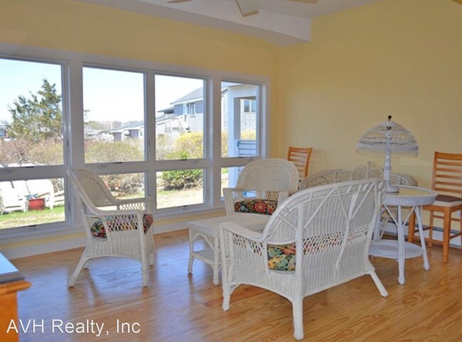 Foto del edificio - 2 br, 2 bath House - 82 Rocky Neck Avenue ...