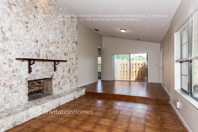 Foto del edificio - 10941 NW 7th St