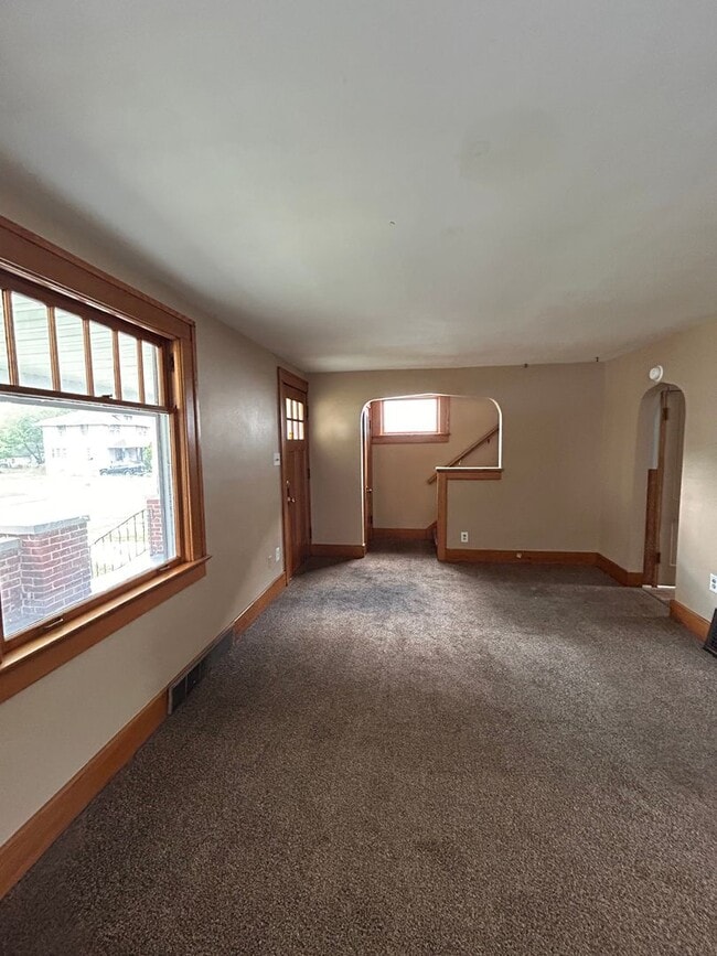 Foto del edificio - 3708 Weisser Park Ave