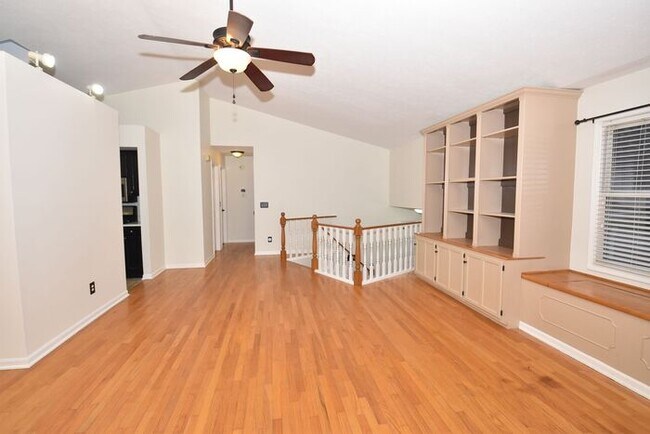 Foto del edificio - Cross Creek 4 bedroom home