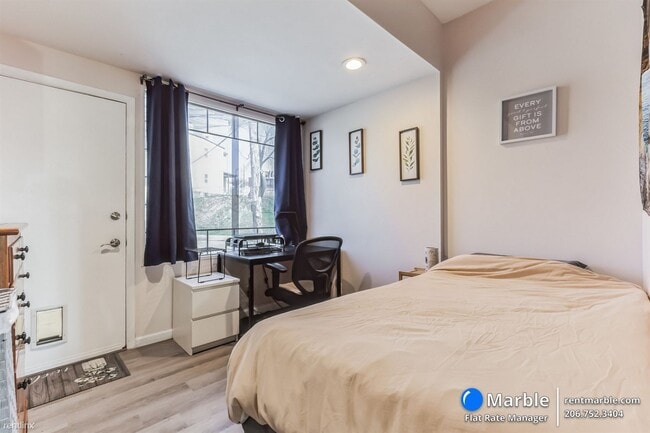 Foto del edificio - 5 br, 2 bath House - 3448 Frazier St
