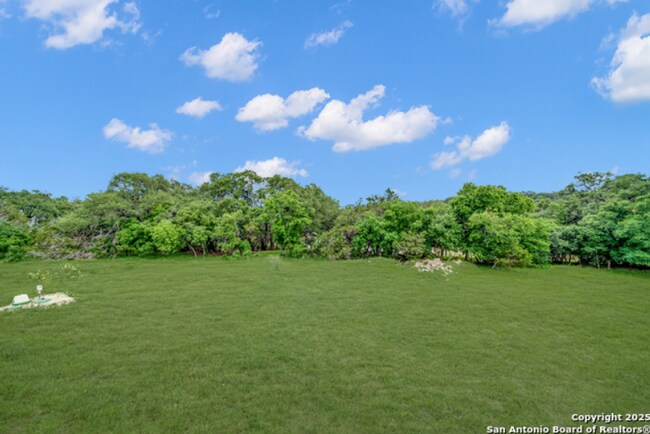 Foto del edificio - 6846 Spring Branch Rd
