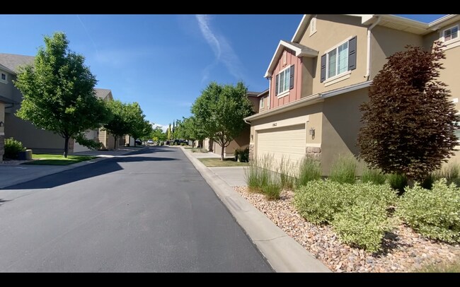 Foto del edificio - 1062 W Stonehaven Dr