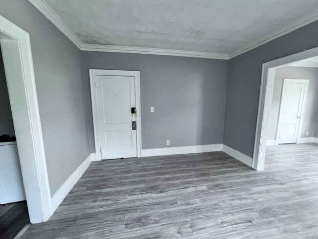 Foto del edificio - 3362 E 145th St