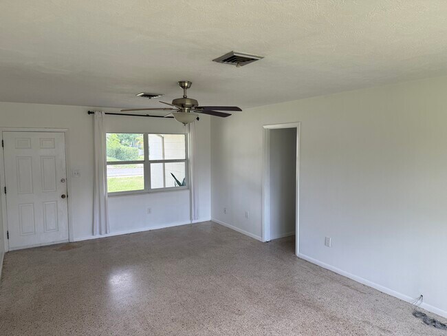 Building Photo - 1008 Malone Dr