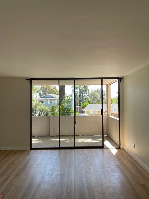 Foto principal - 6194 Agee St