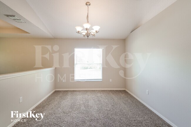 Foto del edificio - 6810 Eagle Ridge Loop