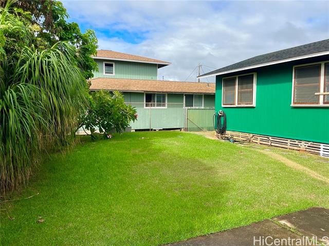 Building Photo - 339B Olomana St