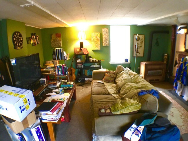 Ground floor unit rear building - 1506 W Diversey Pky