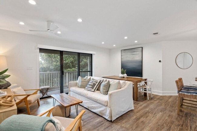 Building Photo - 3799 County Rd 30A