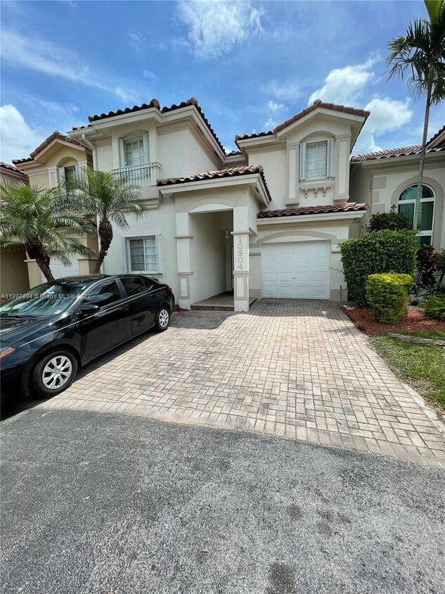 10904 NW 67th St, Doral, FL 33178 Townhome Rentals in Doral FL