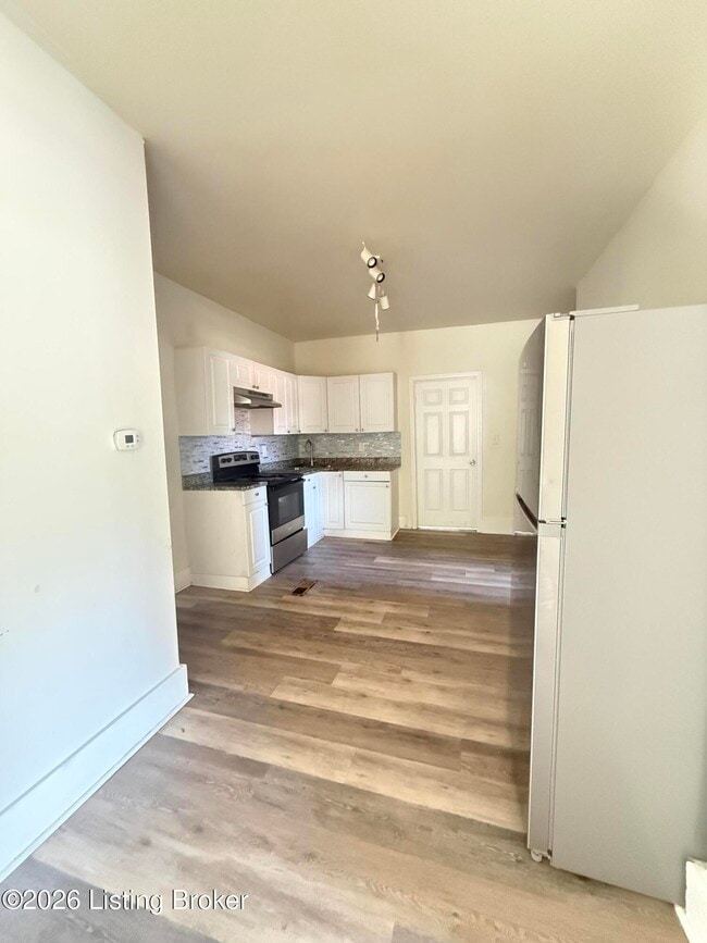 Foto del edificio - 1120 Weller Ave