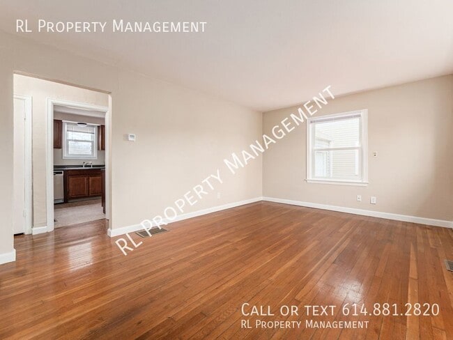 Building Photo - Charming 3 bedroom 2 bathroom home in the ...