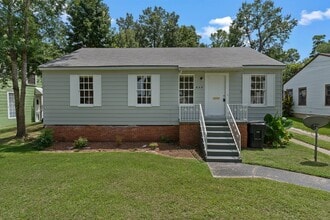Building Photo - 835 Robinhood St