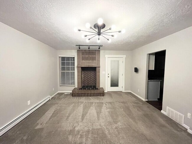 Building Photo - 13959 S 7300 W