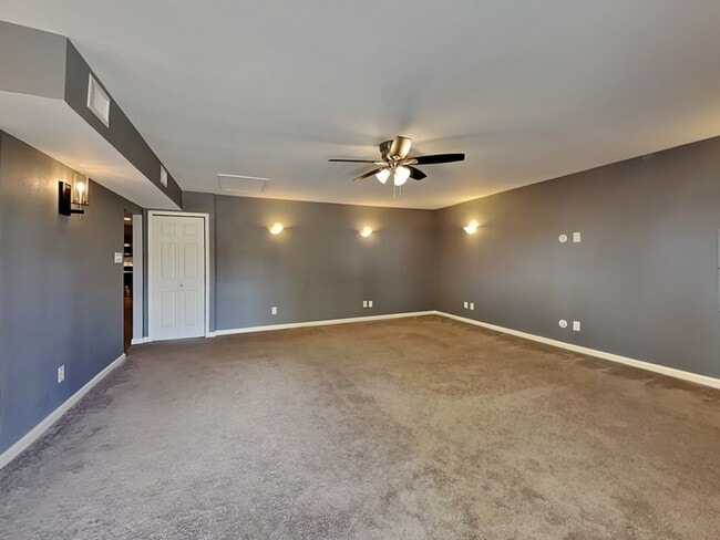 Foto del edificio - 5053 Ashlock Dr