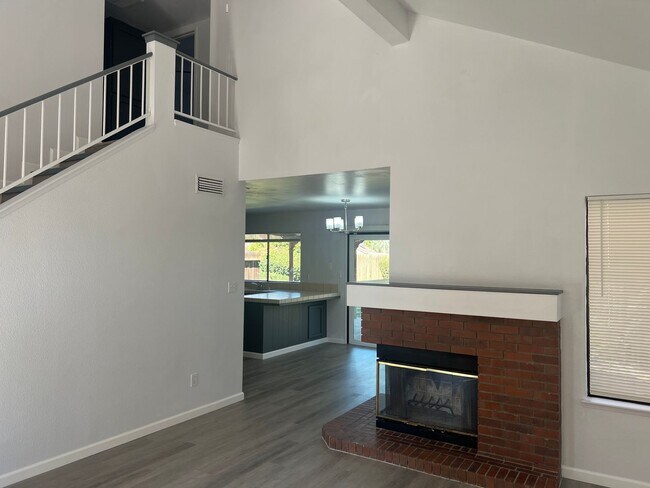 Foto del edificio - Campus Park Home Coming Soon