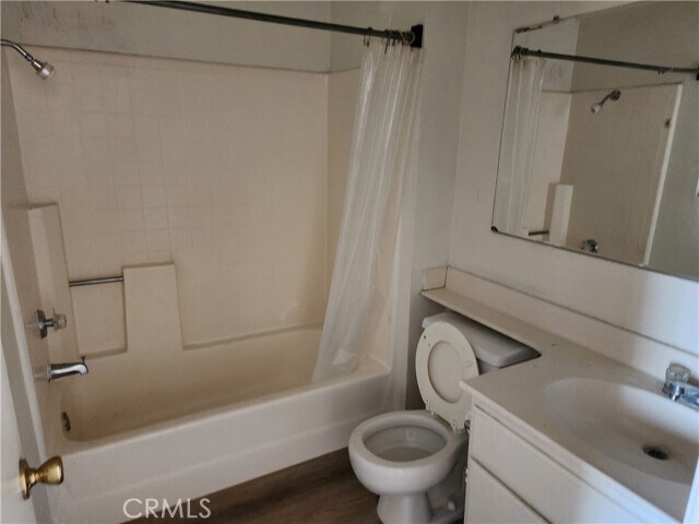Foto del edificio - 840 E Cedar St