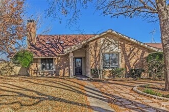 Building Photo - 637 Buffalo Bend